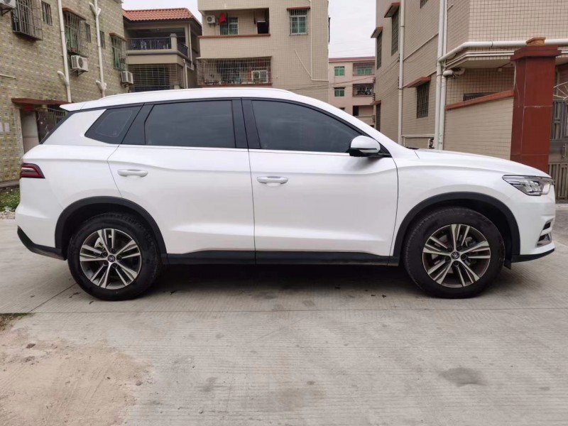 中山20年比亚迪宋6