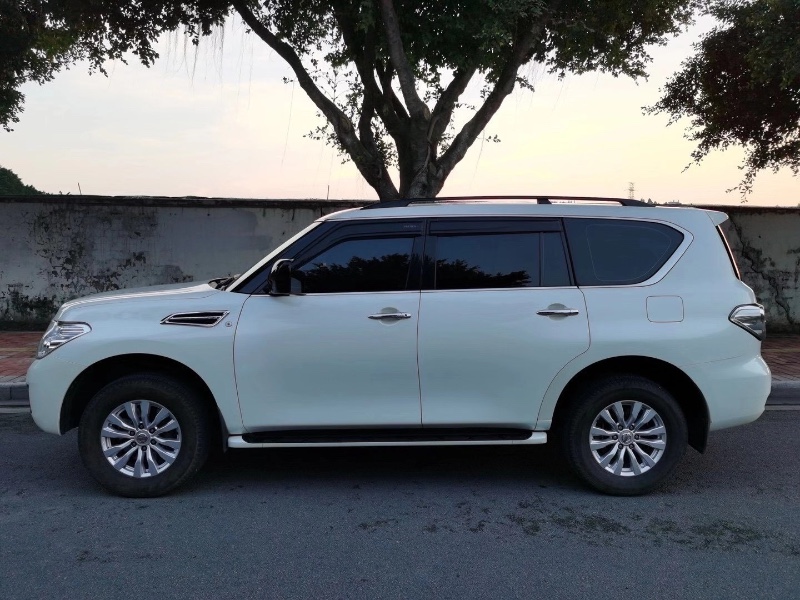 广州18年日产途乐2