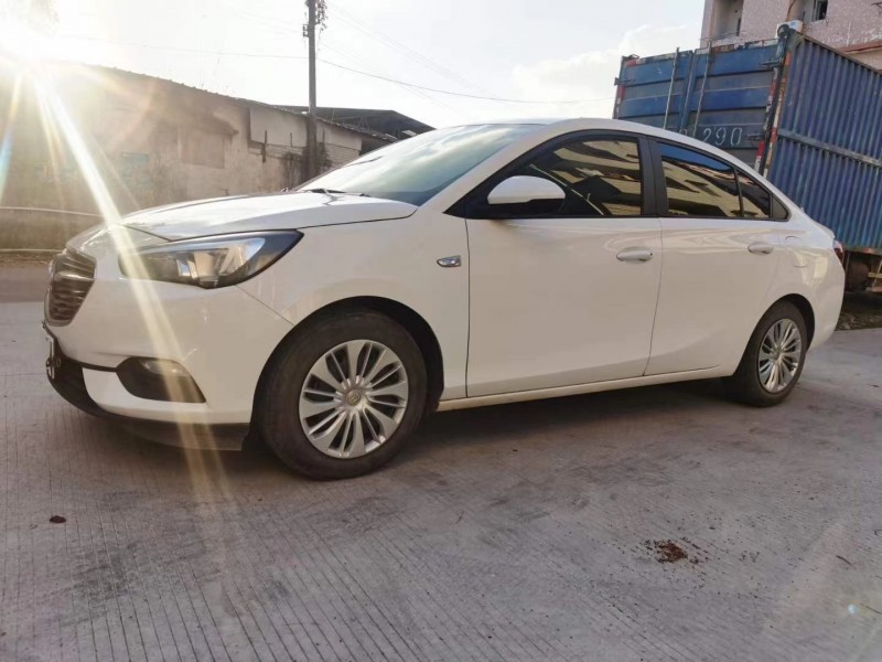 中山18年别克凯越6