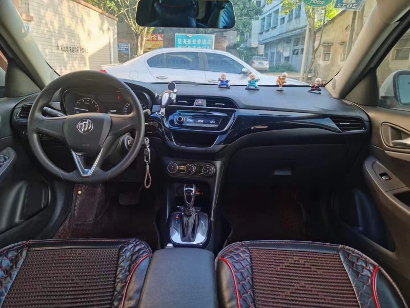 中山18年别克凯越7