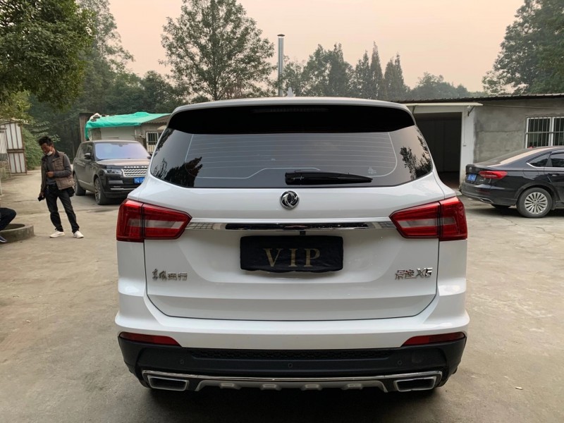 成都18年东风景逸2