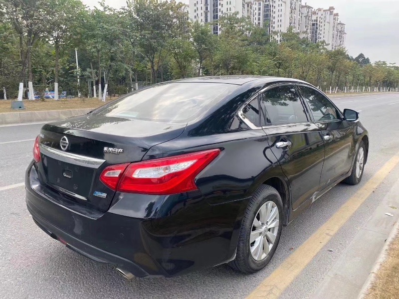 广州18年日产天籁4