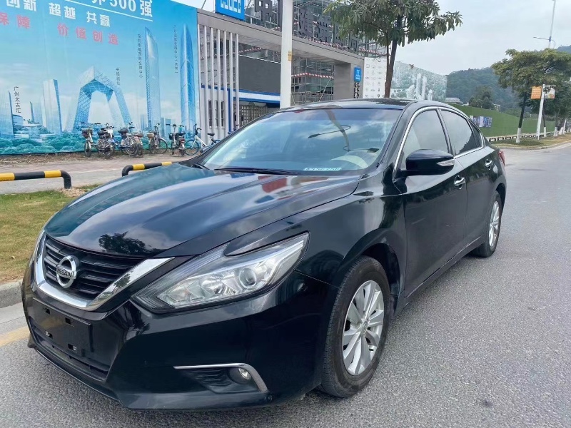 广州18年日产天籁2