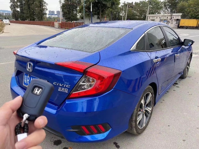 广州18年本田思域4