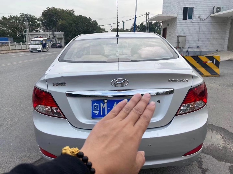 广州13年现代瑞纳6