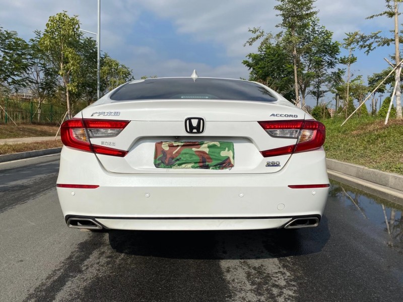 东莞20年本田雅阁5