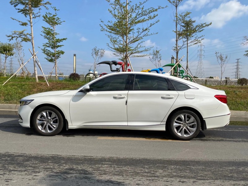 东莞20年本田雅阁6