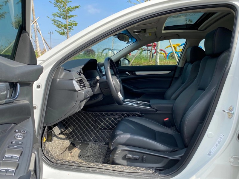 东莞20年本田雅阁7