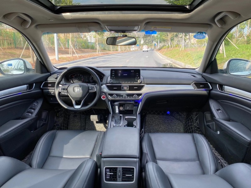 东莞20年本田雅阁9