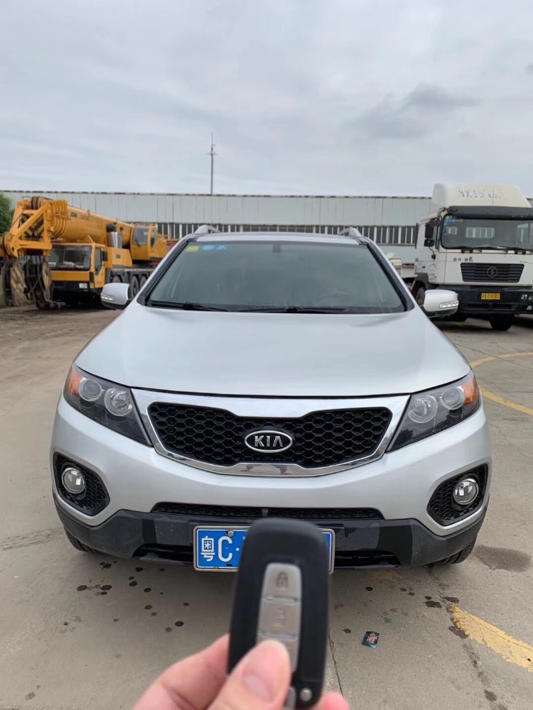 广州12年起亚索兰托1