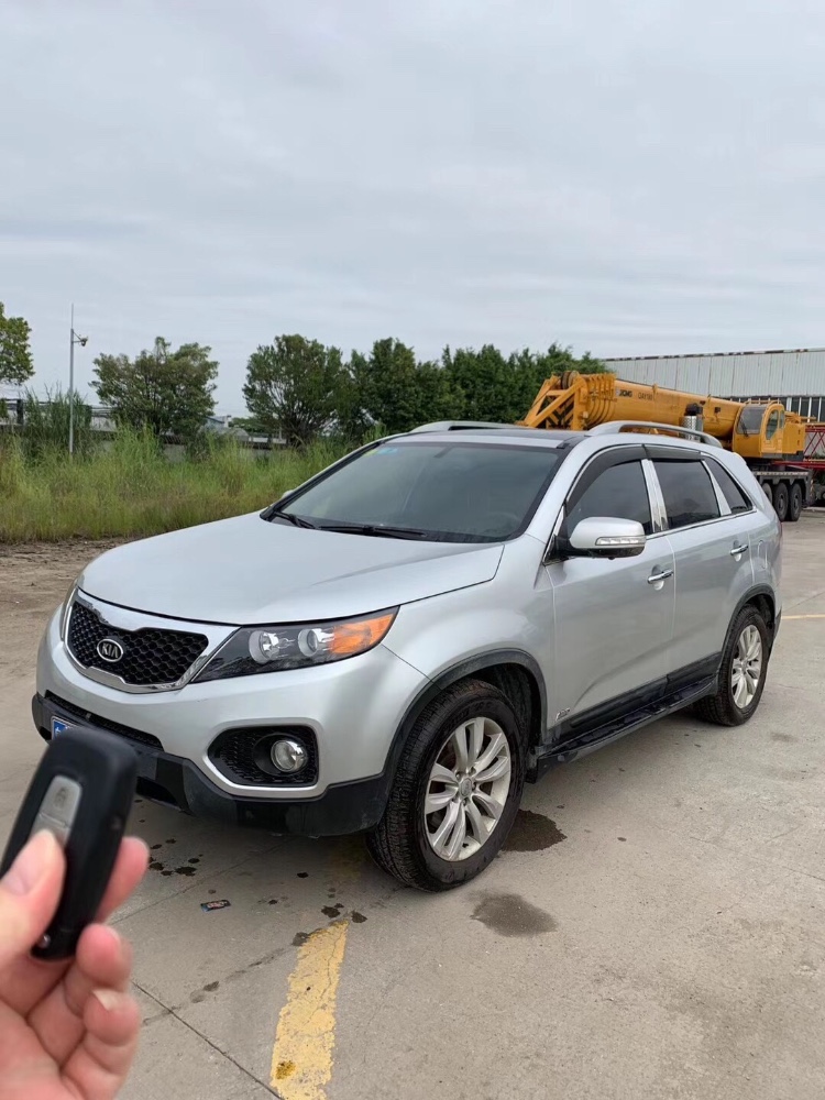 广州12年起亚索兰托2