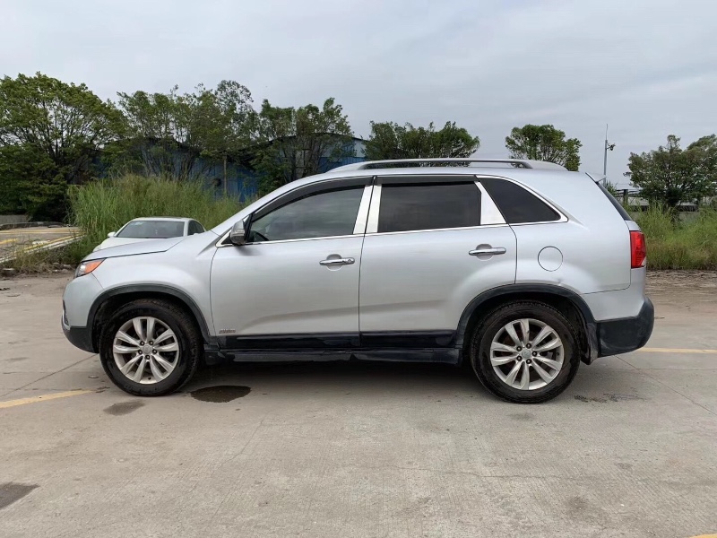 广州12年起亚索兰托3