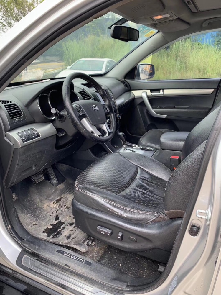 广州12年起亚索兰托6