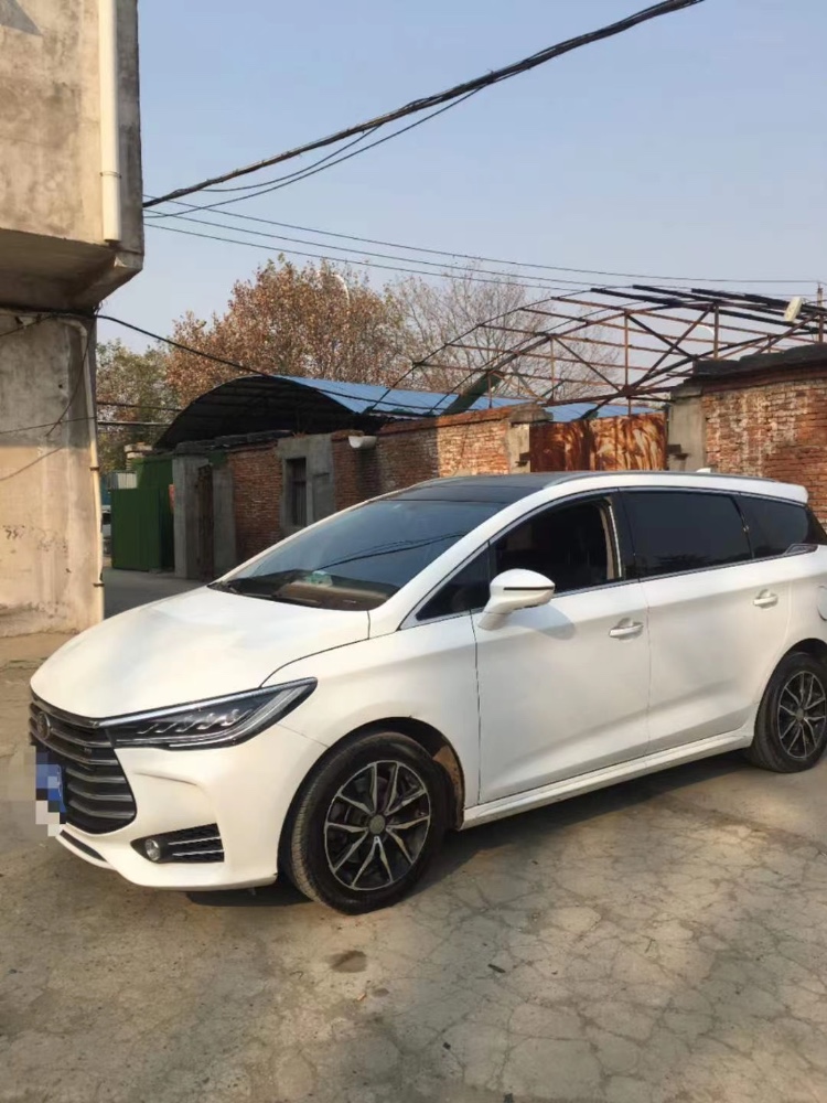 武汉18年比亚迪宋MAX4