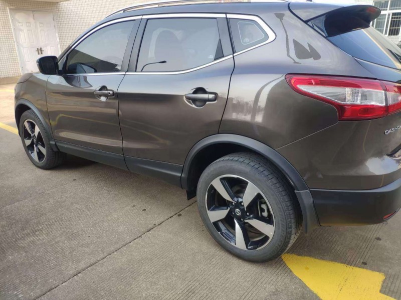 武汉19年日产逍客3