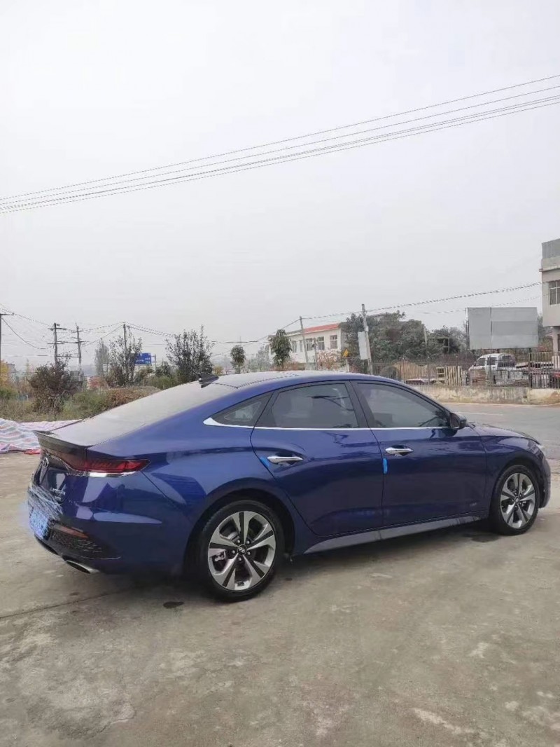 北京19年现代菲斯塔8