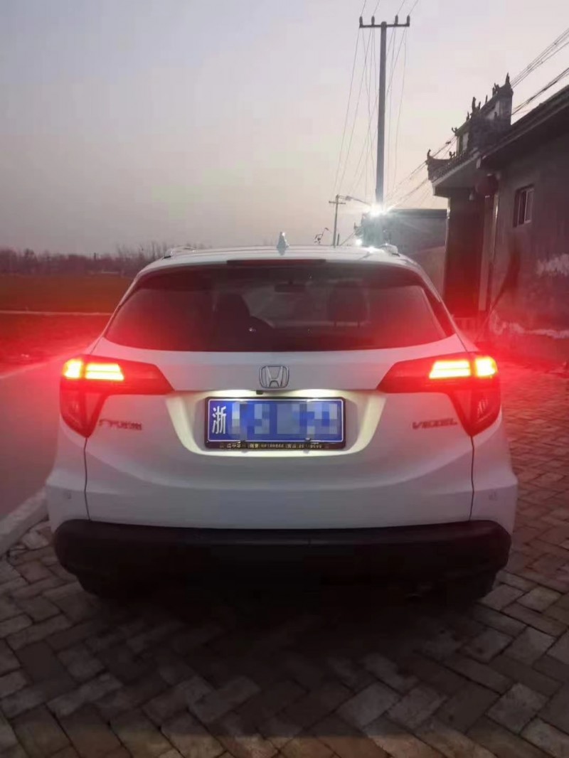 济宁15年本田缤智5