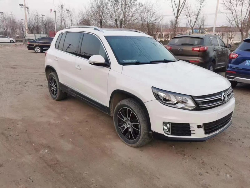 潍坊17年大众途观2