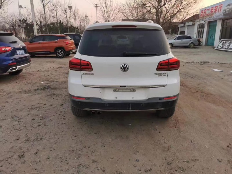 潍坊17年大众途观7