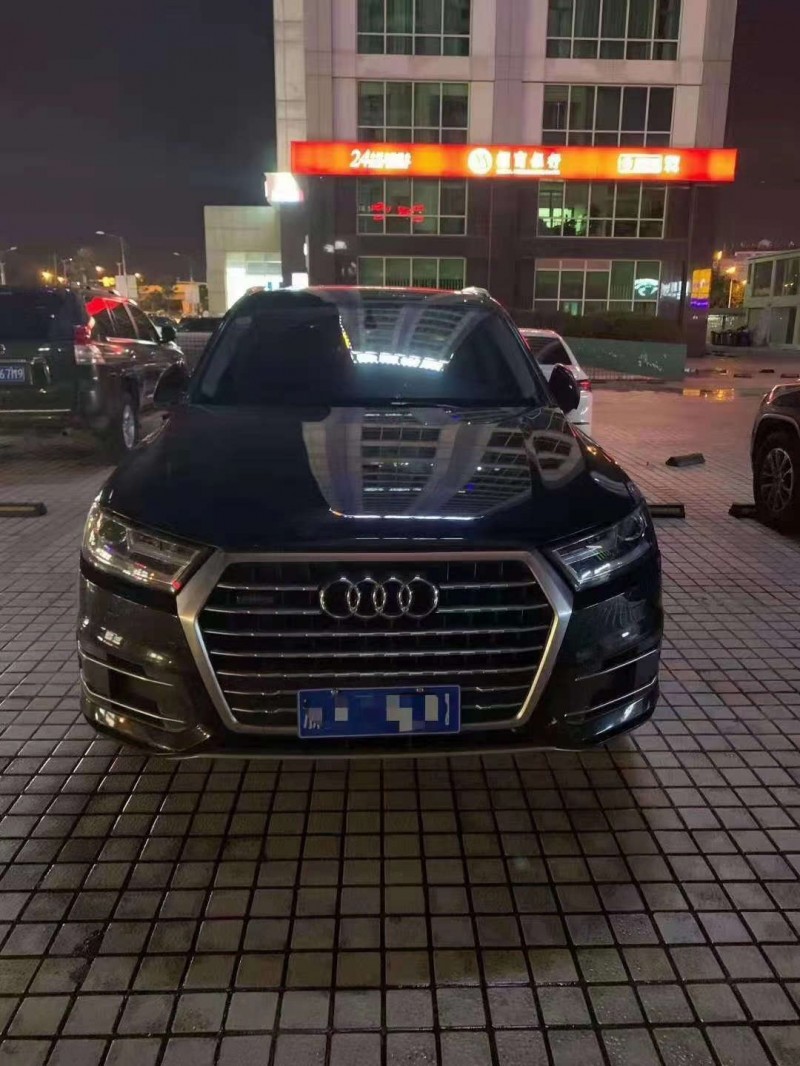 昆明16年奧迪Q76