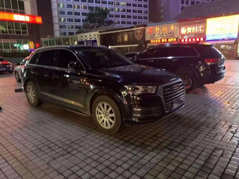 昆明16年奧迪Q74