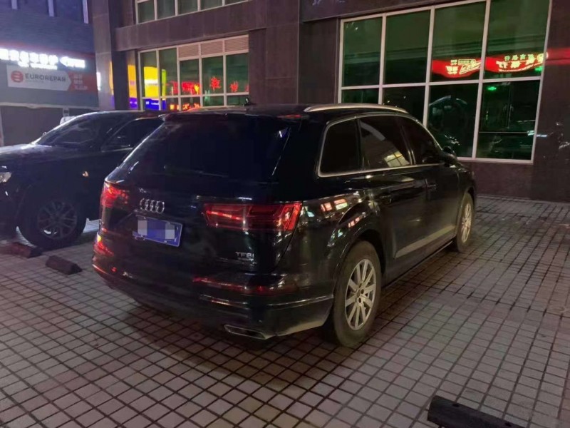 昆明16年奧迪Q73