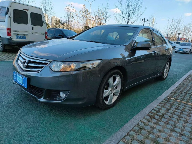 青岛12年本田思铂睿6