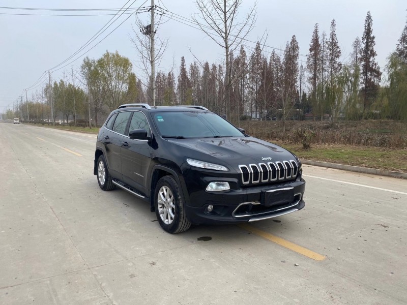 徐州16年Jeep自由光9
