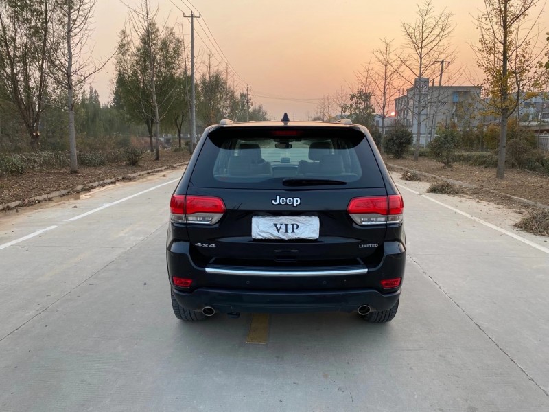徐州19年Jeep大切諾基8