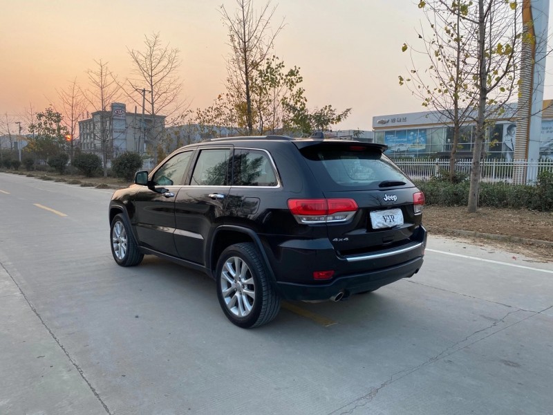 徐州19年Jeep大切諾基5