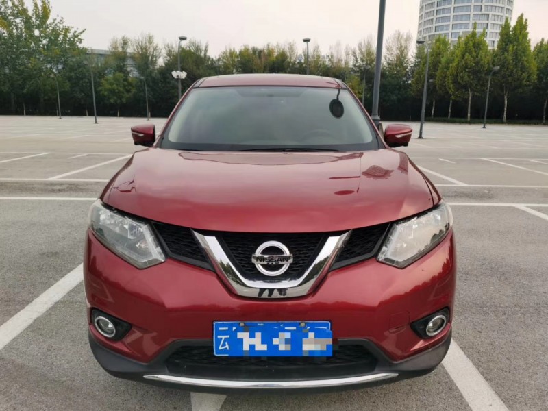 滄州17年日產奇駿9
