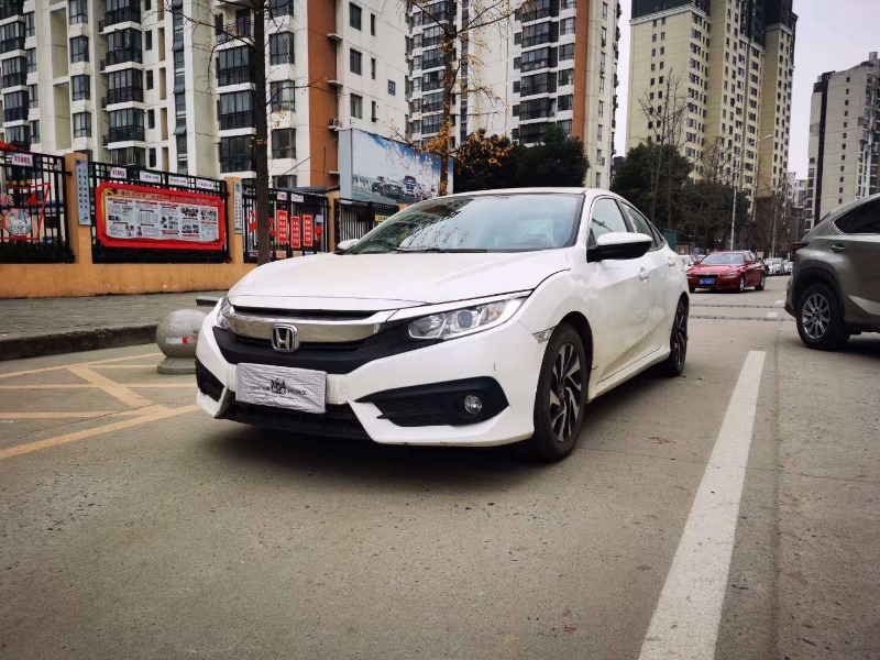 武汉16年本田思域9