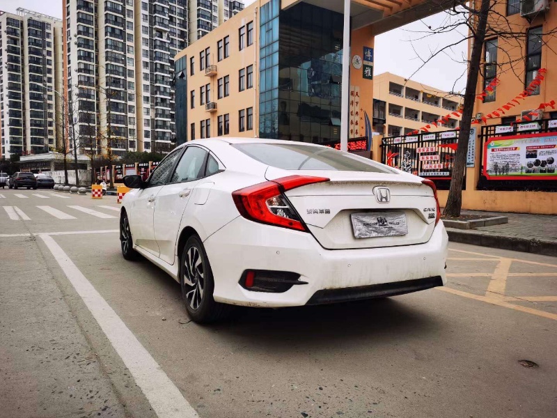 武汉16年本田思域5