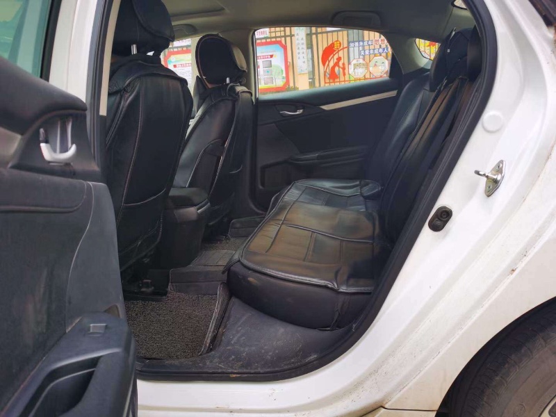 武汉16年本田思域4