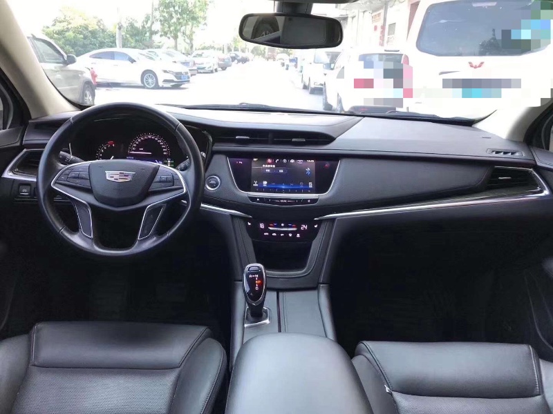 广州17年凯迪拉克XT55