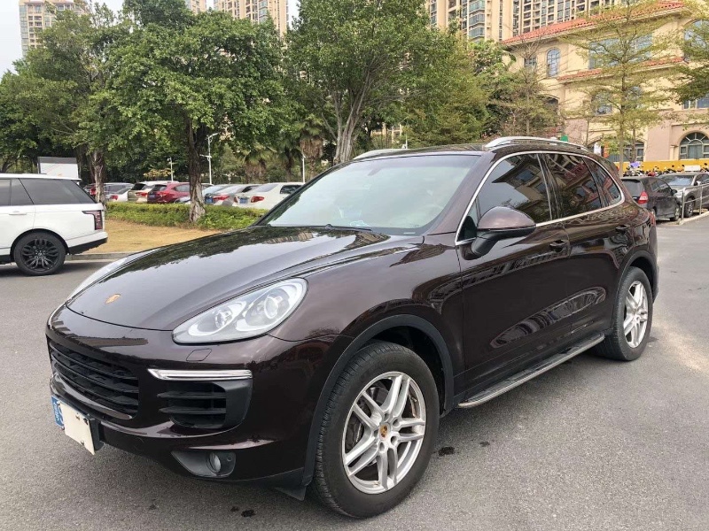 广州16年保时捷卡宴3