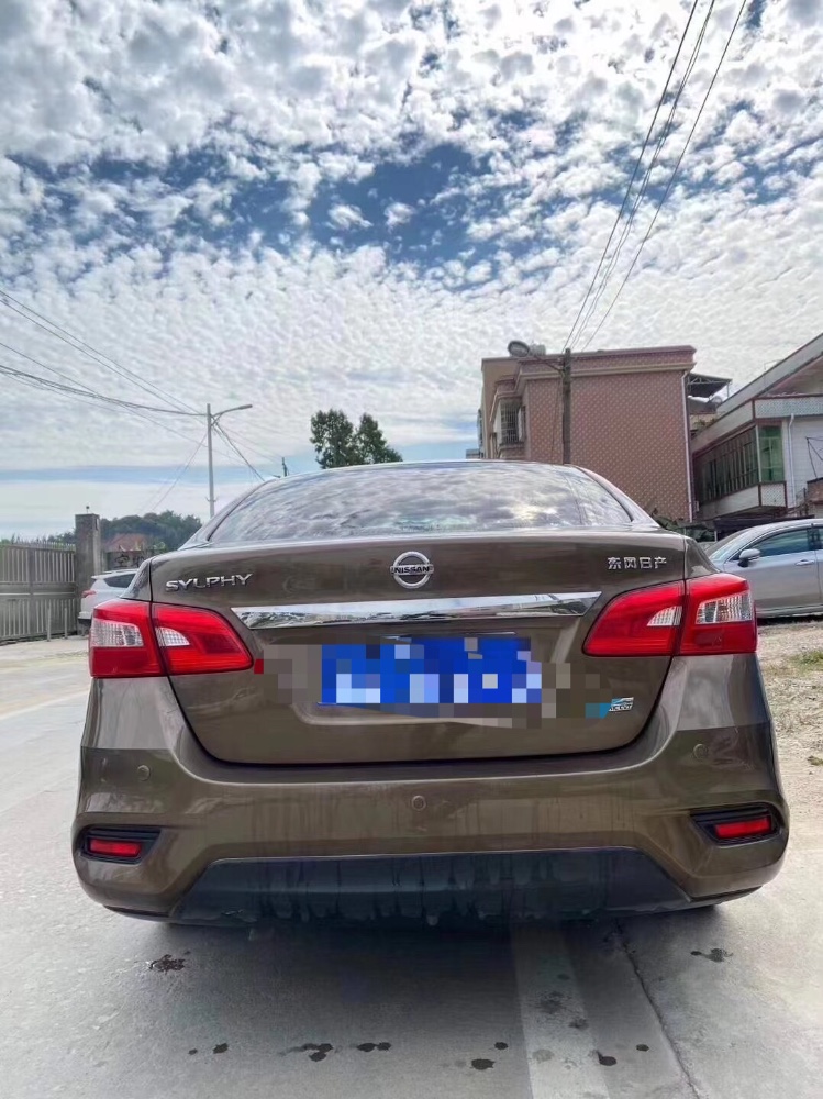 广州18年日产轩逸5