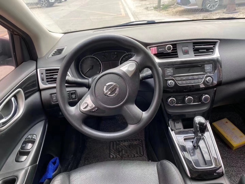 广州18年日产轩逸1