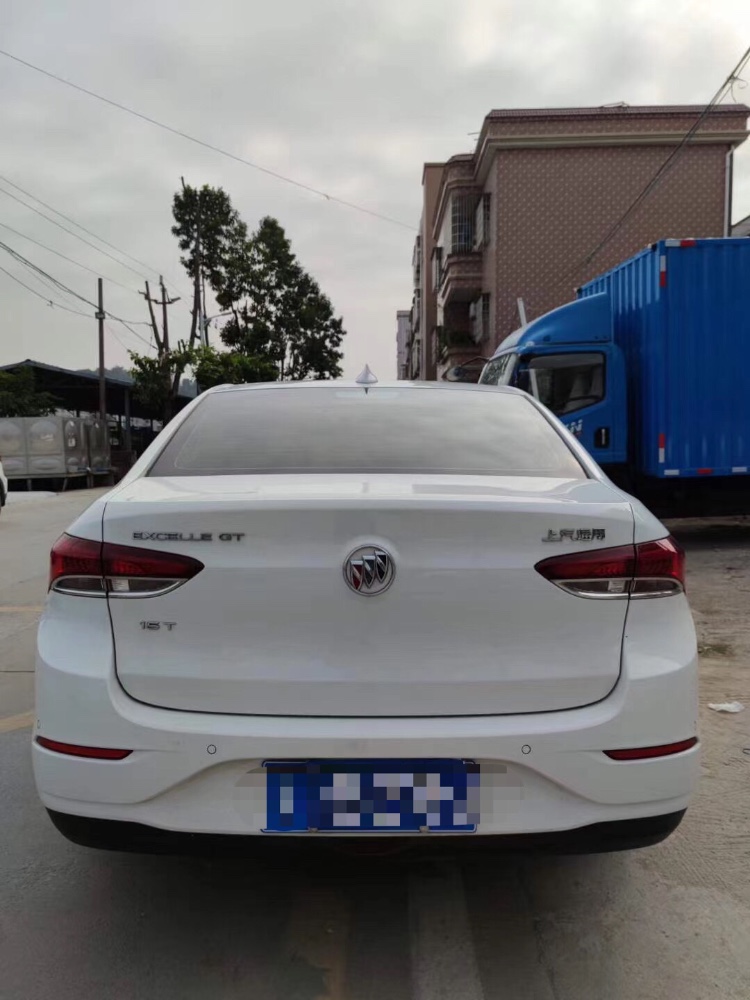 广州20年别克英朗8