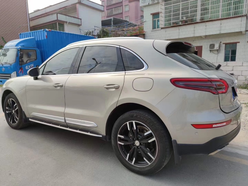 广州19年众泰SR95