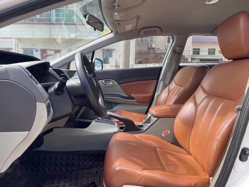 广州12年本田思域1