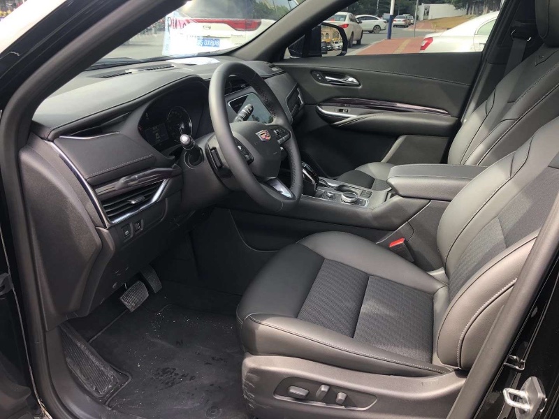 广州20年凯迪拉克XT45