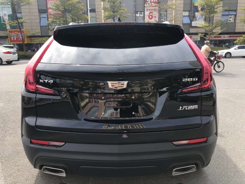 广州20年凯迪拉克XT48