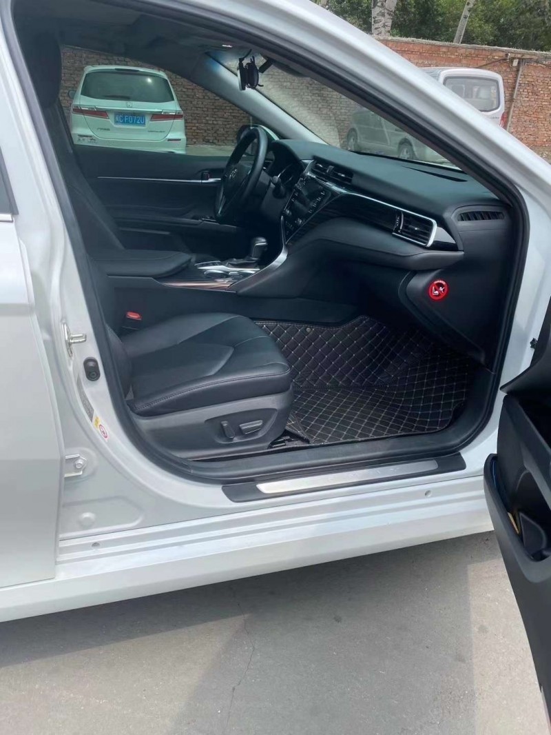 保定18年丰田凯美瑞6