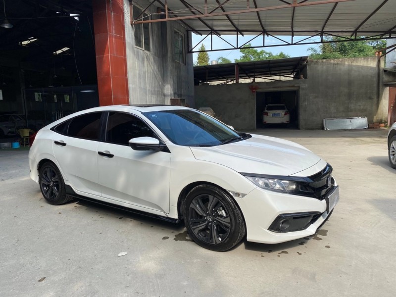 成都20年本田思域3