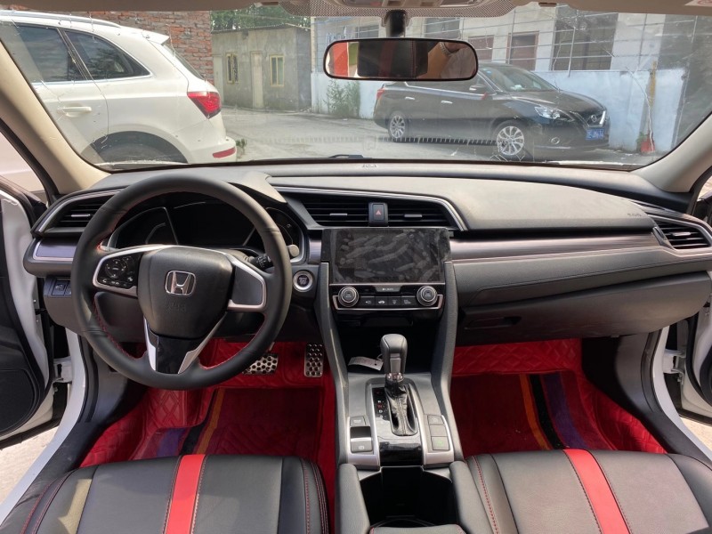 成都20年本田思域5