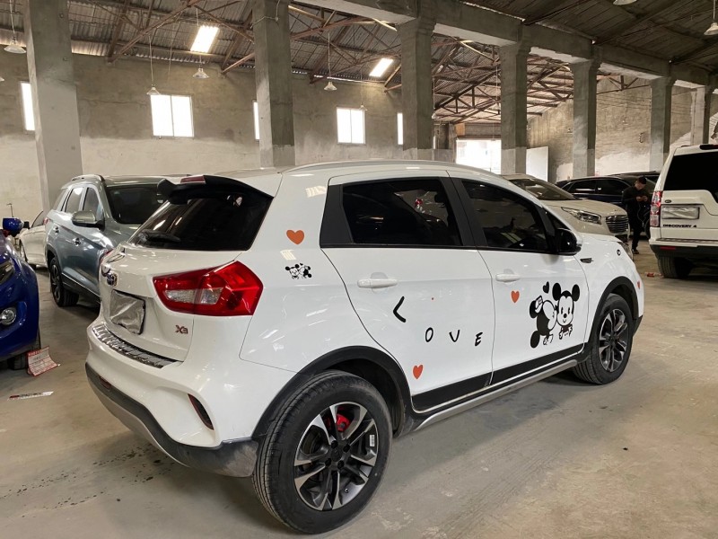 成都20年吉利帝豪9