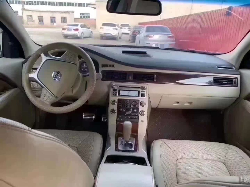 保定11年沃尔沃S80L4