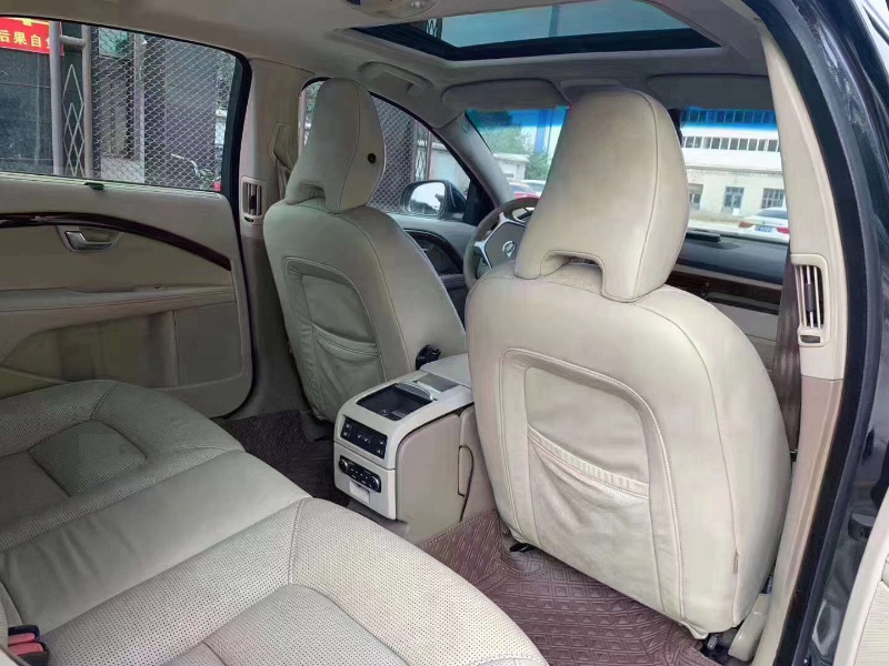 保定11年沃尔沃S80L2