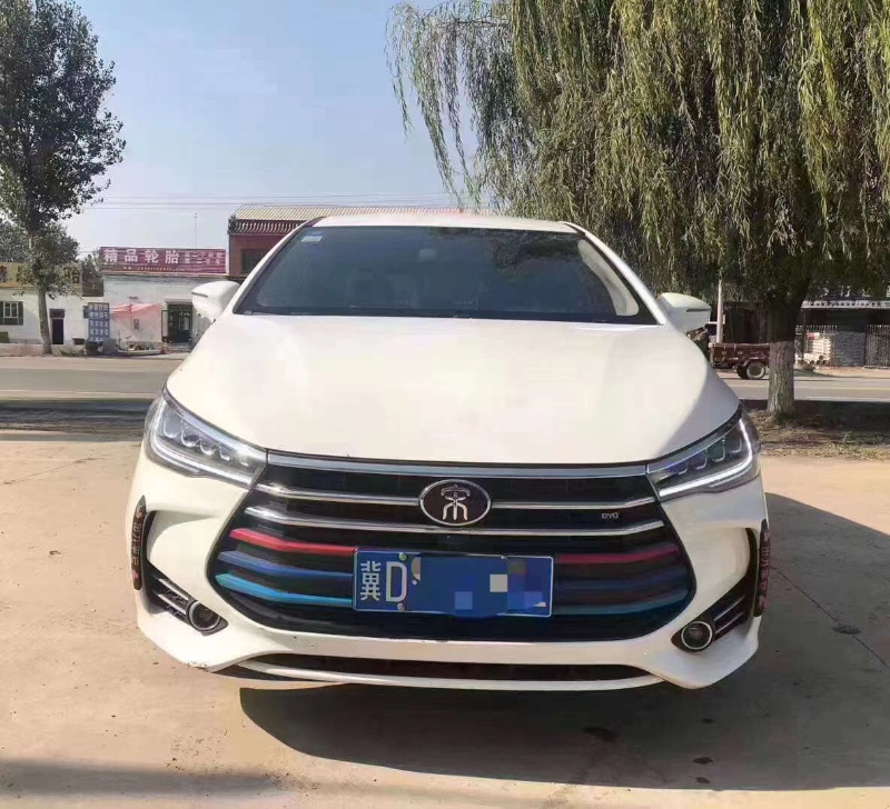 保定18年比亚迪宋MAX7